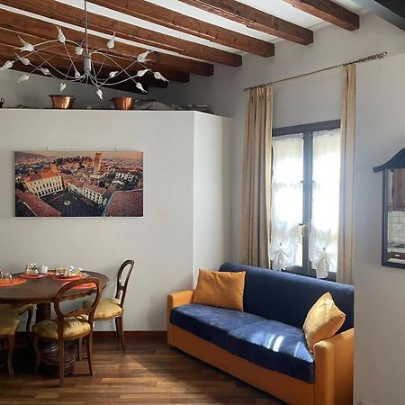 Bella Ciao Old Town Apartment Bergamo Luaran gambar