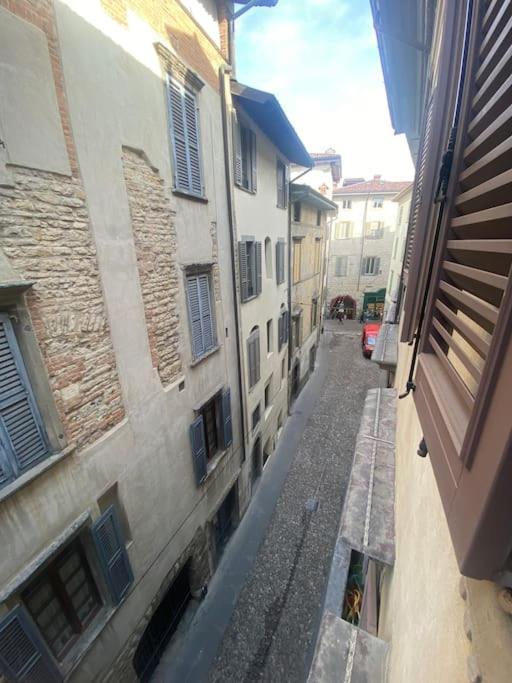 Bella Ciao Old Town Apartment Bergamo Luaran gambar
